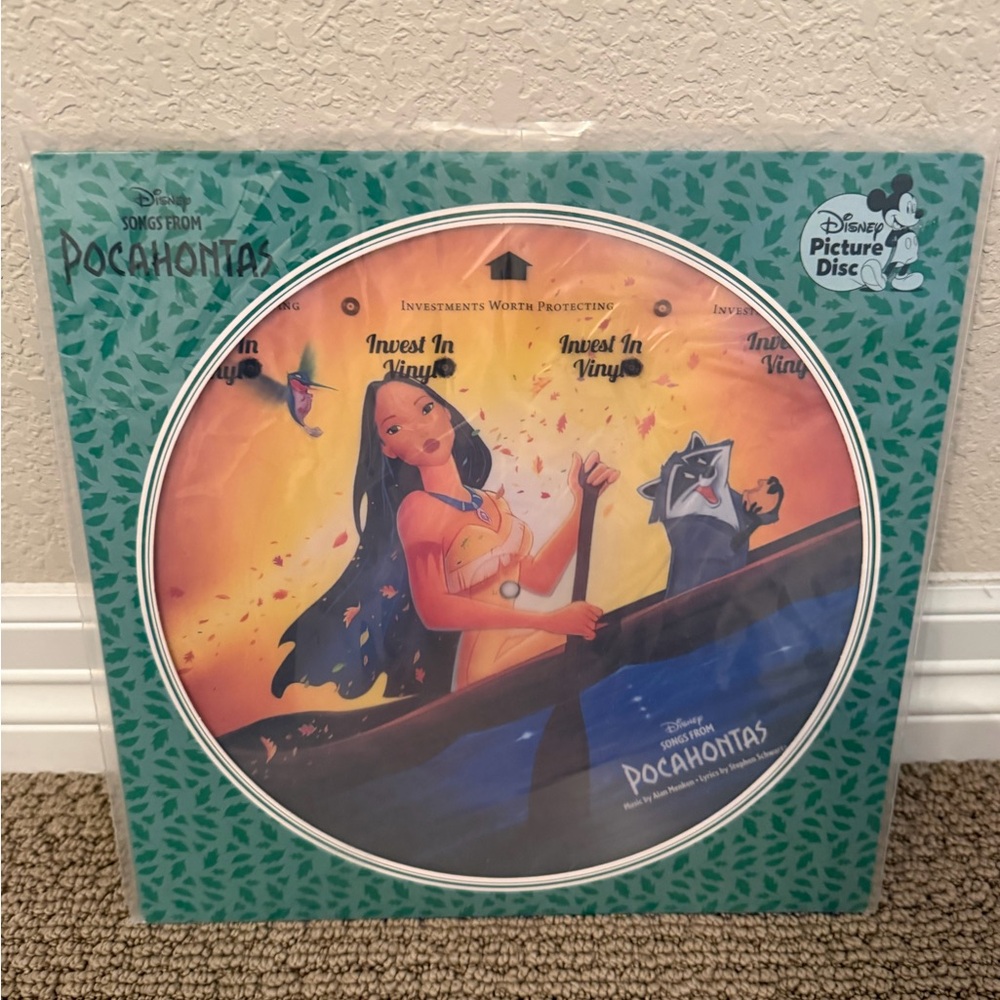 Disney Pocahontas Picture Disc Wall Art - Blue and Green - Picture 2 of 3